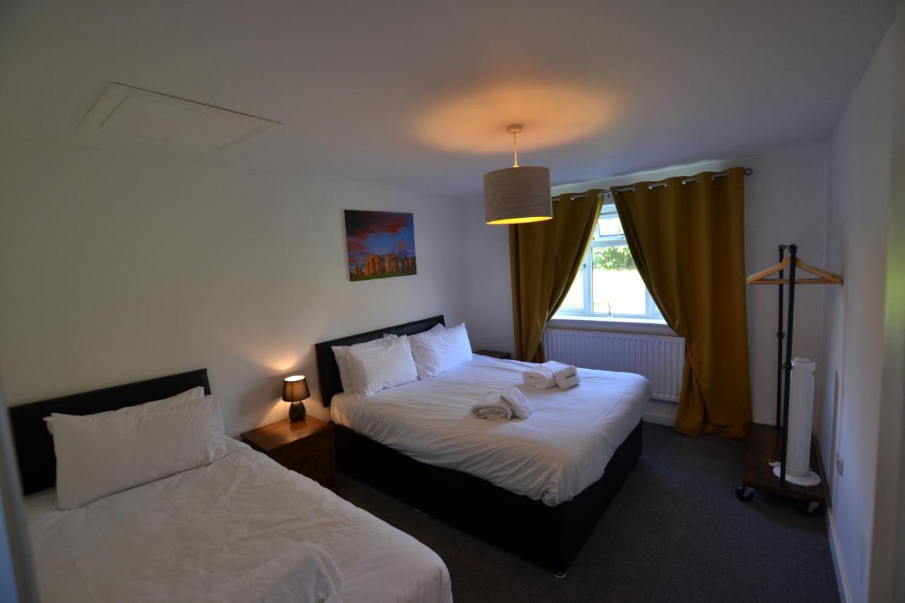 Wisteria 2 Bed House - Stayseekers Salisbury Extérieur photo
